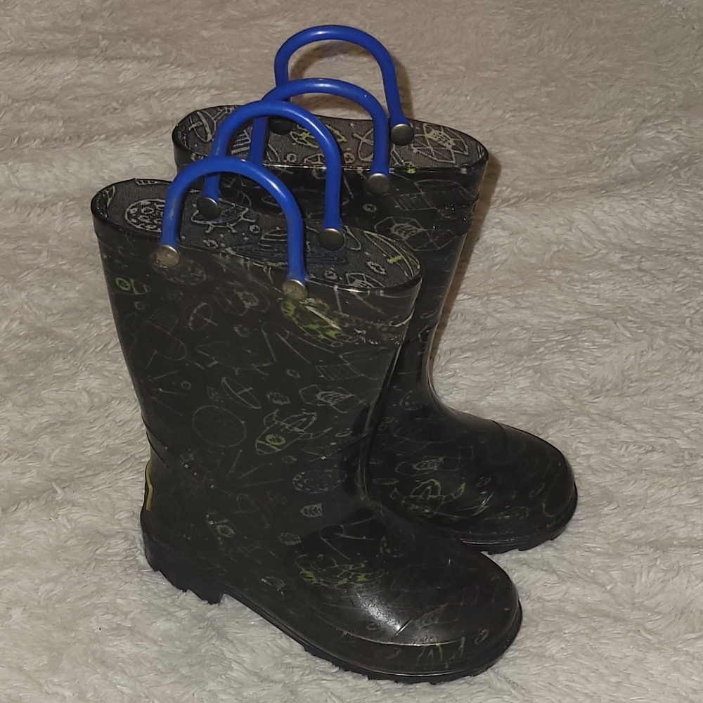 Boys light up rainboots
